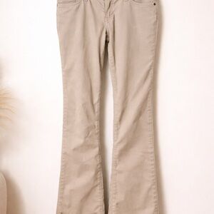Unionbay Khaki Bootcut Pants Size 5 Stretch Beige Casual Mid Rise